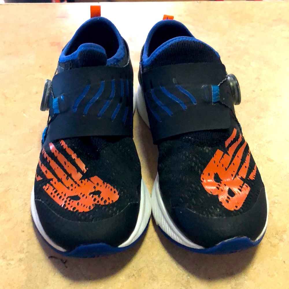 New Balance Boys shoes size 4